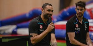 AFL great urges students to follow his lead